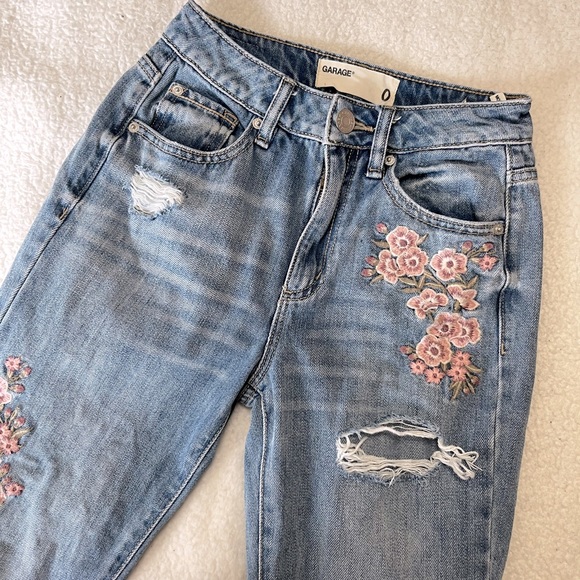 garage denim floral embroidered distressed mom jeans - Picture 4 of 11